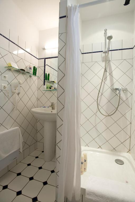 Le Vieux Chateau Эгин Номер фото